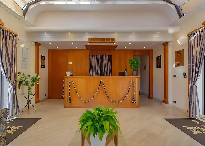 Tatil Evi Base Near Marco Simone Roma